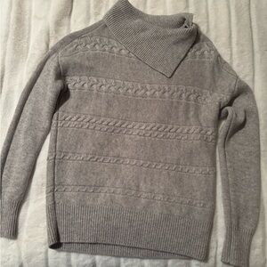 100% Cashmere sweater size XS